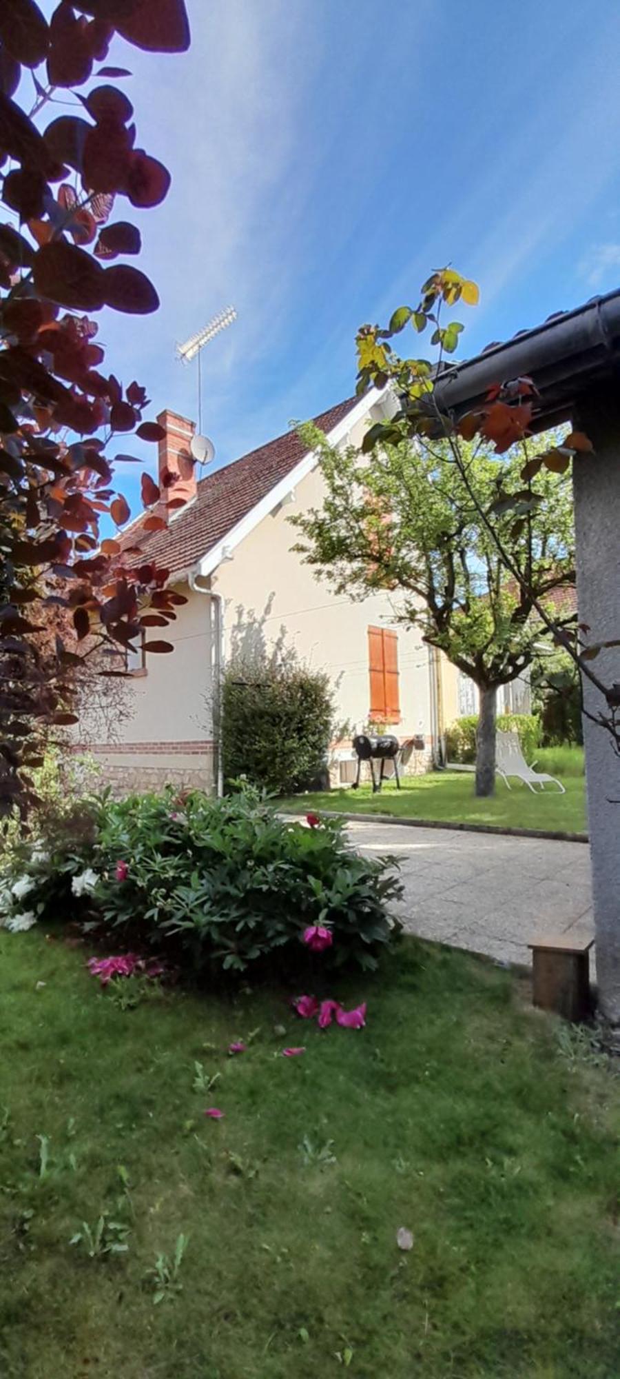 Un Brin De Bonheur Villa Troyes Luaran gambar